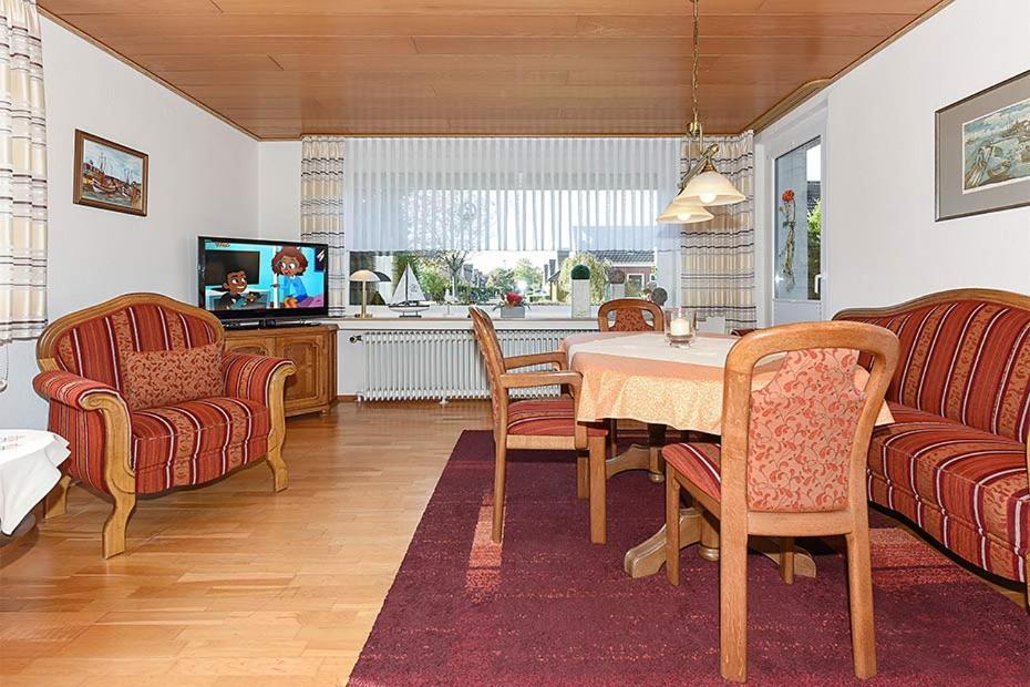 Ferienwohnungen Im Haus Nordseebrise Neuharlingersiel Luaran gambar