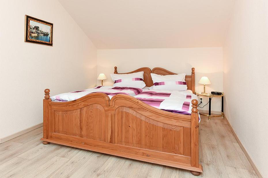 Ferienwohnungen Im Haus Nordseebrise Neuharlingersiel Luaran gambar